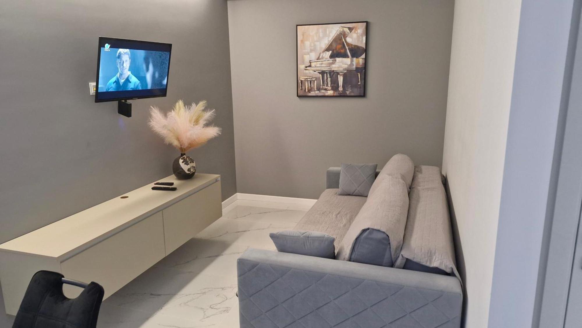 Аэропорт Кишинев 24&24 Apartment Luaran gambar